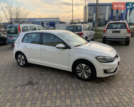 Белый Фольксваген e-Golf, объемом двигателя 0 л и пробегом 146 тыс. км за 12650 $, фото 6 на Automoto.ua