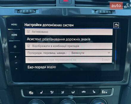 Белый Фольксваген e-Golf, объемом двигателя 0 л и пробегом 88 тыс. км за 15100 $, фото 72 на Automoto.ua