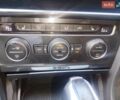 Белый Фольксваген e-Golf, объемом двигателя 0 л и пробегом 75 тыс. км за 14500 $, фото 18 на Automoto.ua