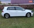 Белый Фольксваген e-Golf, объемом двигателя 0 л и пробегом 80 тыс. км за 14800 $, фото 17 на Automoto.ua