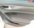 Белый Фольксваген e-Golf, объемом двигателя 0 л и пробегом 75 тыс. км за 14500 $, фото 24 на Automoto.ua