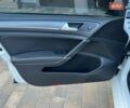 Белый Фольксваген e-Golf, объемом двигателя 0 л и пробегом 92 тыс. км за 16900 $, фото 15 на Automoto.ua