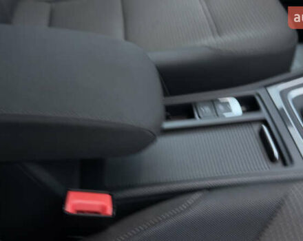 Белый Фольксваген e-Golf, объемом двигателя 0 л и пробегом 88 тыс. км за 14500 $, фото 50 на Automoto.ua