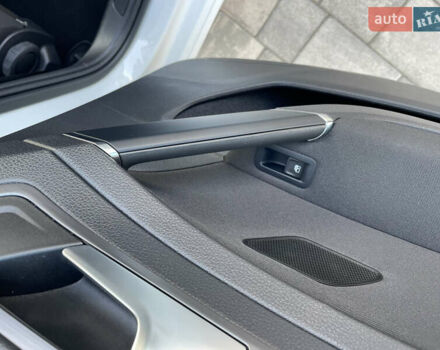 Білий Фольксваген e-Golf, об'ємом двигуна 0 л та пробігом 35 тис. км за 15600 $, фото 23 на Automoto.ua