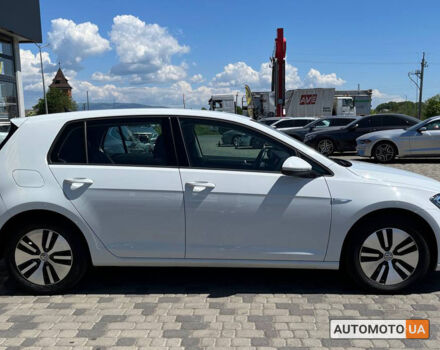 Білий Фольксваген e-Golf, об'ємом двигуна 36 л та пробігом 56 тис. км за 15300 $, фото 6 на Automoto.ua