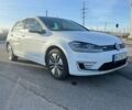 Белый Фольксваген e-Golf, объемом двигателя 0 л и пробегом 78 тыс. км за 15500 $, фото 1 на Automoto.ua