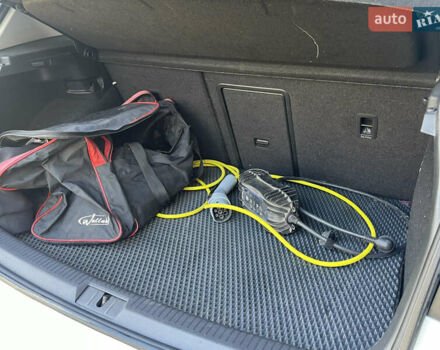 Білий Фольксваген e-Golf, об'ємом двигуна 0 л та пробігом 78 тис. км за 11500 $, фото 22 на Automoto.ua