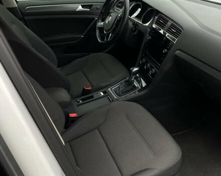 Білий Фольксваген e-Golf, об'ємом двигуна 0 л та пробігом 82 тис. км за 13000 $, фото 24 на Automoto.ua