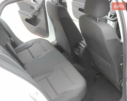 Белый Фольксваген e-Golf, объемом двигателя 0 л и пробегом 68 тыс. км за 14999 $, фото 27 на Automoto.ua