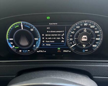 Білий Фольксваген e-Golf, об'ємом двигуна 0 л та пробігом 39 тис. км за 19500 $, фото 27 на Automoto.ua