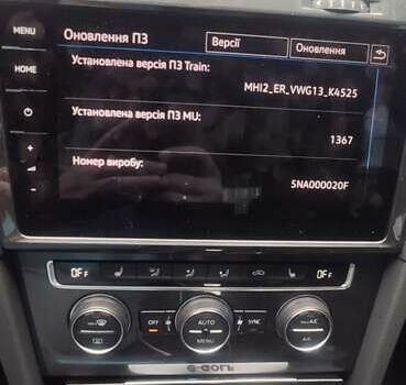 Белый Фольксваген e-Golf, объемом двигателя 0 л и пробегом 73 тыс. км за 13800 $, фото 3 на Automoto.ua