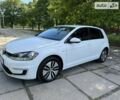 Білий Фольксваген e-Golf, об'ємом двигуна 0 л та пробігом 104 тис. км за 15700 $, фото 3 на Automoto.ua