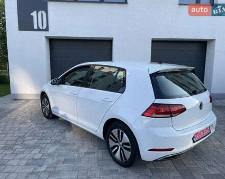Білий Фольксваген e-Golf, об'ємом двигуна 0 л та пробігом 35 тис. км за 15600 $, фото 11 на Automoto.ua