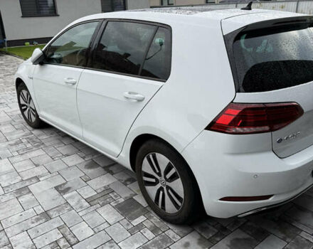 Белый Фольксваген e-Golf, объемом двигателя 0 л и пробегом 169 тыс. км за 13500 $, фото 5 на Automoto.ua