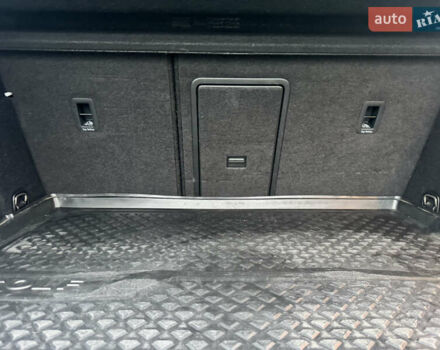 Белый Фольксваген e-Golf, объемом двигателя 0 л и пробегом 117 тыс. км за 15800 $, фото 31 на Automoto.ua