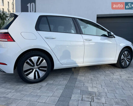 Білий Фольксваген e-Golf, об'ємом двигуна 0 л та пробігом 35 тис. км за 15600 $, фото 12 на Automoto.ua