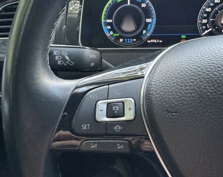 Білий Фольксваген e-Golf, об'ємом двигуна 0 л та пробігом 39 тис. км за 19500 $, фото 22 на Automoto.ua