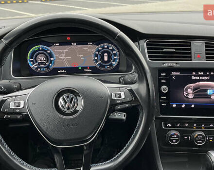 Белый Фольксваген e-Golf, объемом двигателя 0 л и пробегом 75 тыс. км за 15500 $, фото 1 на Automoto.ua