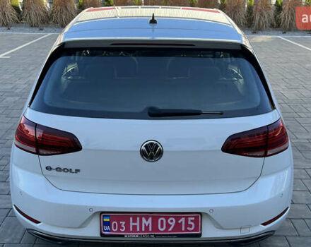 Белый Фольксваген e-Golf, объемом двигателя 0 л и пробегом 84 тыс. км за 13250 $, фото 6 на Automoto.ua