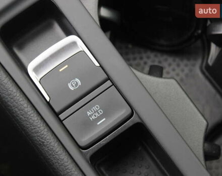 Белый Фольксваген e-Golf, объемом двигателя 0 л и пробегом 68 тыс. км за 14999 $, фото 42 на Automoto.ua