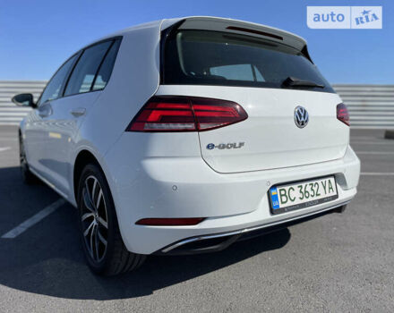 Білий Фольксваген e-Golf, об'ємом двигуна 0 л та пробігом 49 тис. км за 14599 $, фото 3 на Automoto.ua