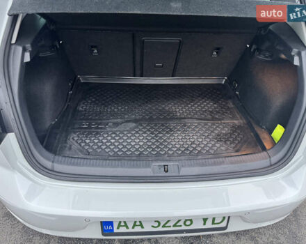 Белый Фольксваген e-Golf, объемом двигателя 0 л и пробегом 117 тыс. км за 15800 $, фото 32 на Automoto.ua