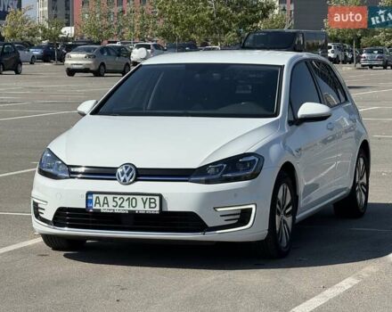 Білий Фольксваген e-Golf, об'ємом двигуна 0 л та пробігом 104 тис. км за 13700 $, фото 1 на Automoto.ua