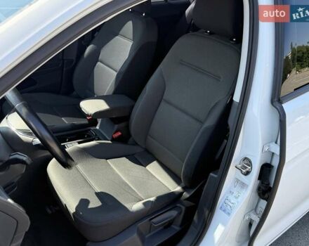 Білий Фольксваген e-Golf, об'ємом двигуна 0 л та пробігом 104 тис. км за 13700 $, фото 12 на Automoto.ua