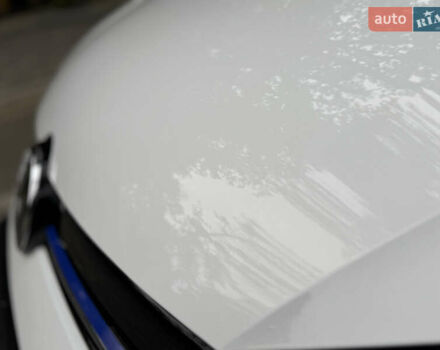 Белый Фольксваген e-Golf, объемом двигателя 0 л и пробегом 145 тыс. км за 14590 $, фото 157 на Automoto.ua