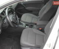 Белый Фольксваген e-Golf, объемом двигателя 0 л и пробегом 68 тыс. км за 14999 $, фото 25 на Automoto.ua