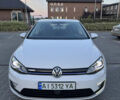 Белый Фольксваген e-Golf, объемом двигателя 0 л и пробегом 136 тыс. км за 13000 $, фото 1 на Automoto.ua