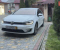 Белый Фольксваген e-Golf, объемом двигателя 0 л и пробегом 88 тыс. км за 14500 $, фото 19 на Automoto.ua