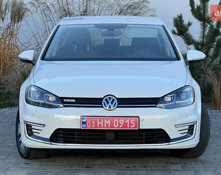Белый Фольксваген e-Golf, объемом двигателя 0 л и пробегом 84 тыс. км за 13250 $, фото 12 на Automoto.ua