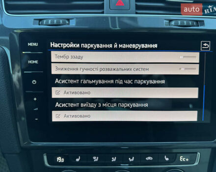 Белый Фольксваген e-Golf, объемом двигателя 0 л и пробегом 88 тыс. км за 15100 $, фото 74 на Automoto.ua