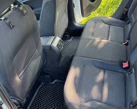 Белый Фольксваген e-Golf, объемом двигателя 0 л и пробегом 169 тыс. км за 13500 $, фото 19 на Automoto.ua