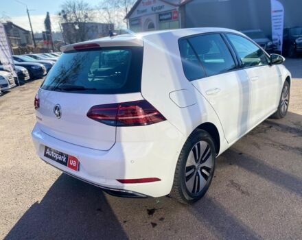 Белый Фольксваген e-Golf, объемом двигателя 0 л и пробегом 5 тыс. км за 18990 $, фото 4 на Automoto.ua