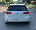 Белый Фольксваген e-Golf, объемом двигателя 0 л и пробегом 88 тыс. км за 15100 $, фото 19 на Automoto.ua