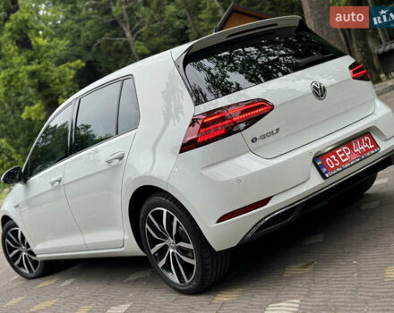 Белый Фольксваген e-Golf, объемом двигателя 0 л и пробегом 145 тыс. км за 14590 $, фото 146 на Automoto.ua