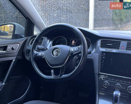 Білий Фольксваген e-Golf, об'ємом двигуна 0 л та пробігом 78 тис. км за 11500 $, фото 19 на Automoto.ua