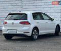 Белый Фольксваген e-Golf, объемом двигателя 0 л и пробегом 102 тыс. км за 13200 $, фото 14 на Automoto.ua