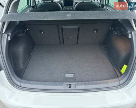 Белый Фольксваген e-Golf, объемом двигателя 0 л и пробегом 117 тыс. км за 15800 $, фото 29 на Automoto.ua