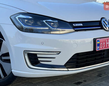 Белый Фольксваген e-Golf, объемом двигателя 0 л и пробегом 84 тыс. км за 13250 $, фото 26 на Automoto.ua