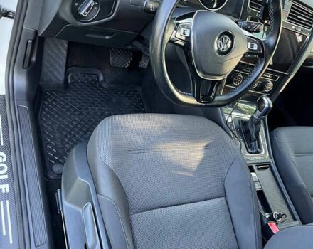 Белый Фольксваген e-Golf, объемом двигателя 0 л и пробегом 169 тыс. км за 13500 $, фото 14 на Automoto.ua