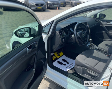 Білий Фольксваген e-Golf, об'ємом двигуна 36 л та пробігом 70 тис. км за 16590 $, фото 9 на Automoto.ua