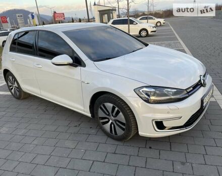 Білий Фольксваген e-Golf, об'ємом двигуна 0 л та пробігом 29 тис. км за 16900 $, фото 26 на Automoto.ua