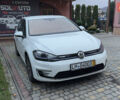 Белый Фольксваген e-Golf, объемом двигателя 0 л и пробегом 88 тыс. км за 14500 $, фото 3 на Automoto.ua