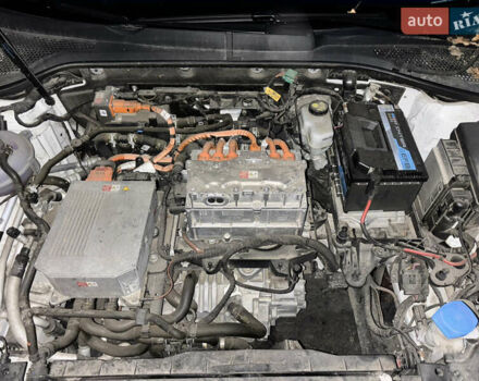 Белый Фольксваген e-Golf, объемом двигателя 0 л и пробегом 95 тыс. км за 15500 $, фото 12 на Automoto.ua