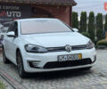 Белый Фольксваген e-Golf, объемом двигателя 0 л и пробегом 88 тыс. км за 14500 $, фото 2 на Automoto.ua