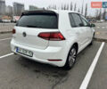 Белый Фольксваген e-Golf, объемом двигателя 0 л и пробегом 117 тыс. км за 15800 $, фото 8 на Automoto.ua