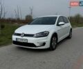Белый Фольксваген e-Golf, объемом двигателя 0 л и пробегом 83 тыс. км за 12999 $, фото 1 на Automoto.ua
